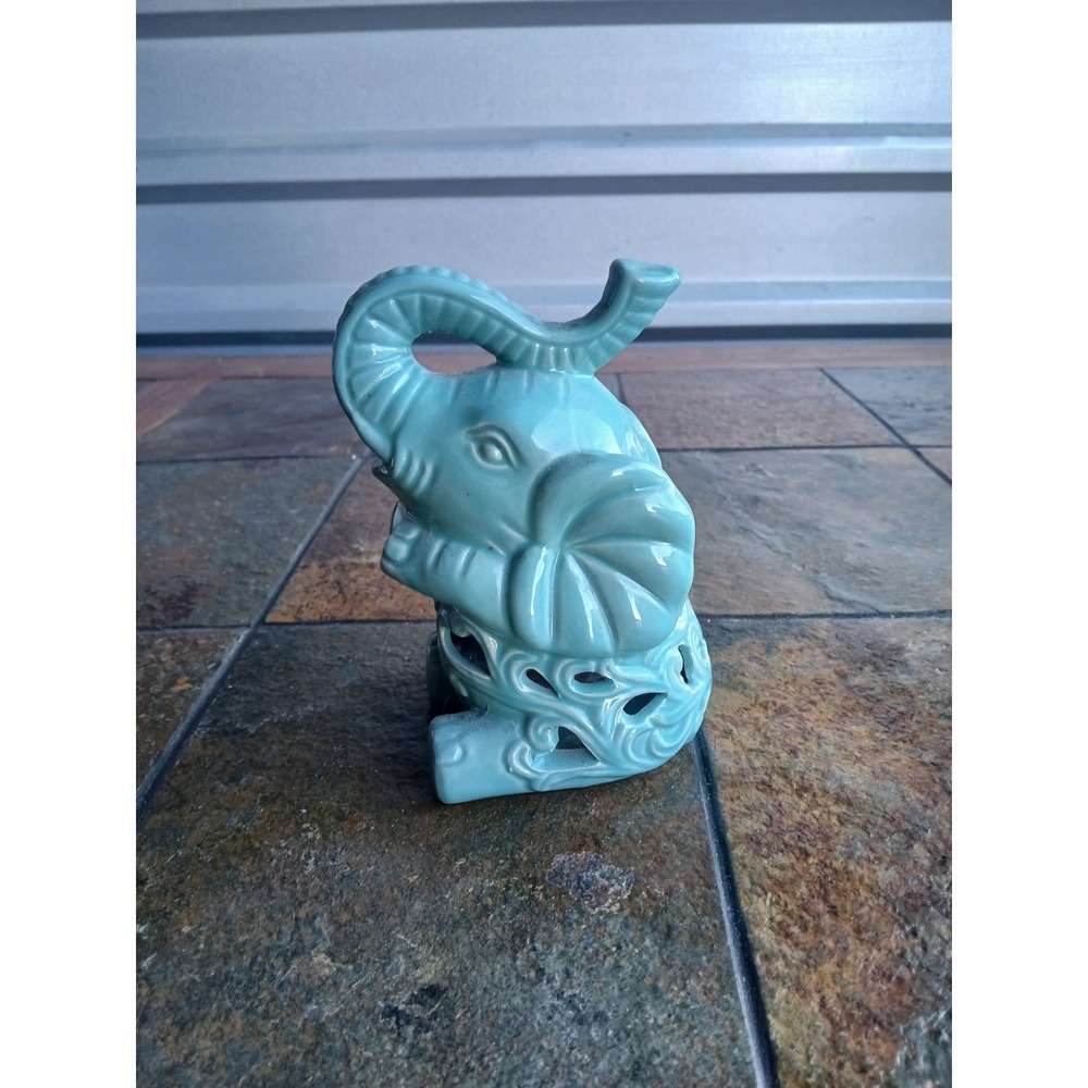 Vintage Turquoise‎ Ceramic Elephant Potpourri Holder Sachet Pomander Trunk Up